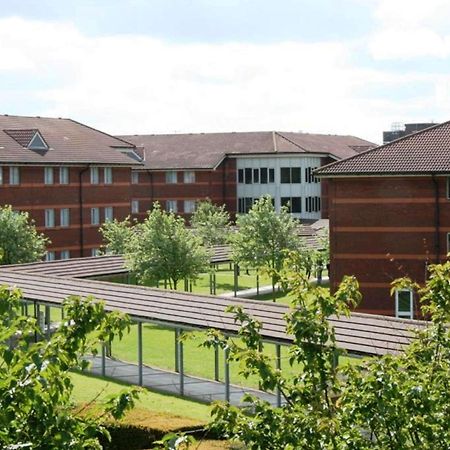 Yarnfield Park Training And Conference Centre Otel Stone  Dış mekan fotoğraf