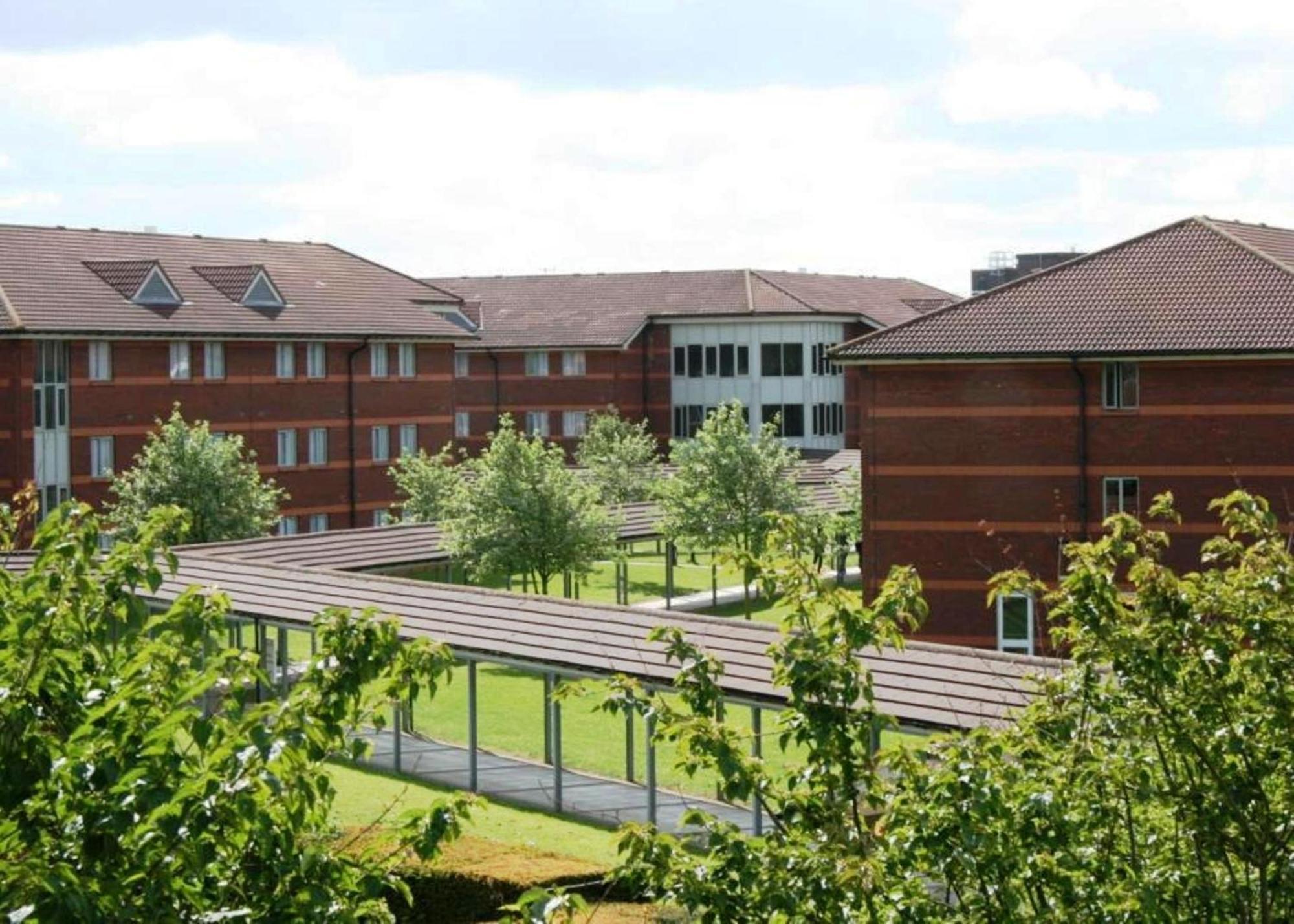 Yarnfield Park Training And Conference Centre Otel Stone  Dış mekan fotoğraf