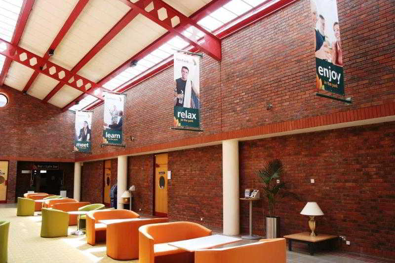 Yarnfield Park Training And Conference Centre Otel Stone  Dış mekan fotoğraf