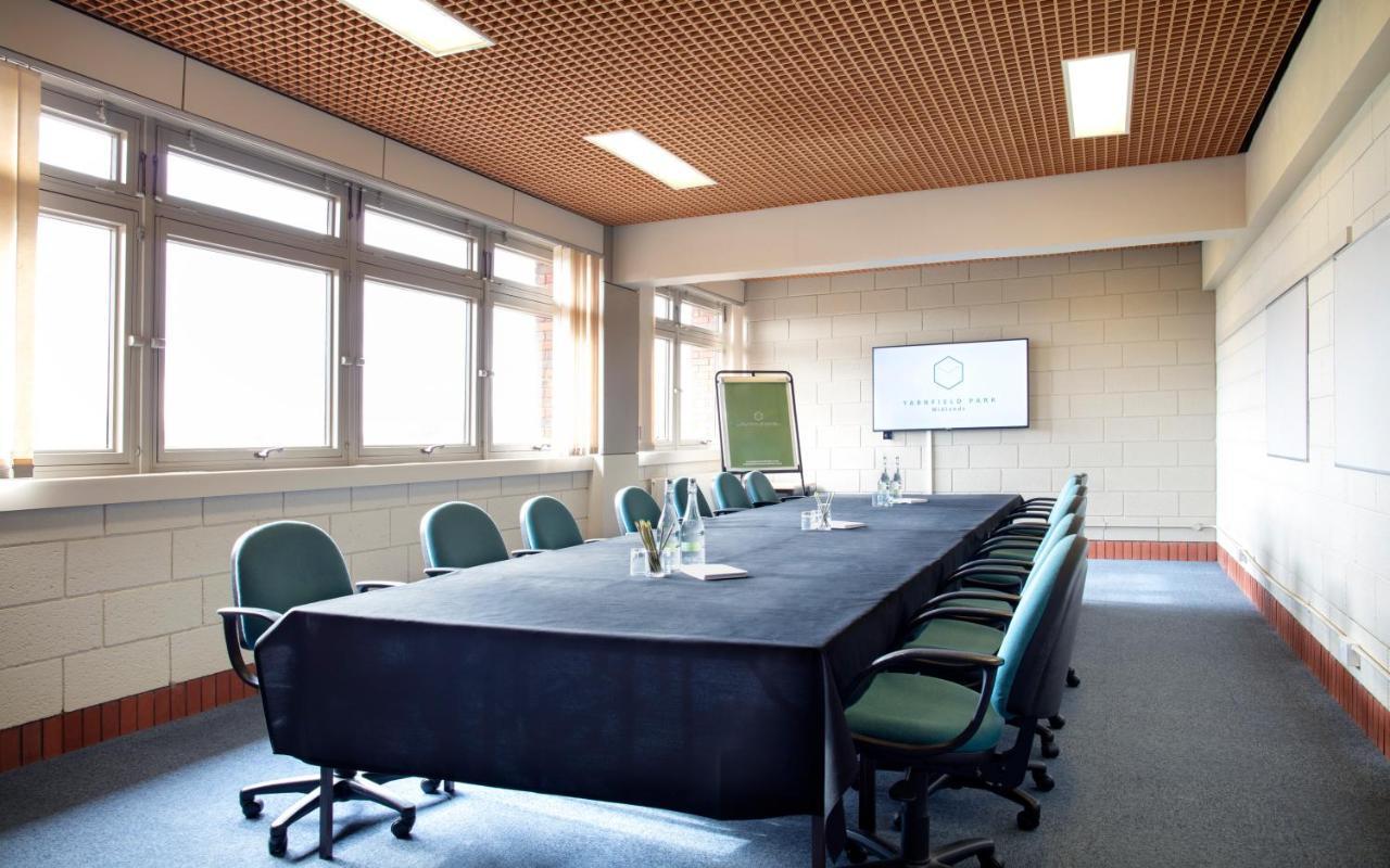 Yarnfield Park Training And Conference Centre Otel Stone  Dış mekan fotoğraf
